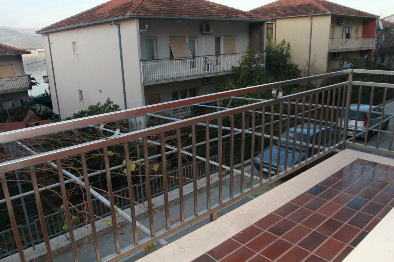 Raos Iva Trogir Exterior foto