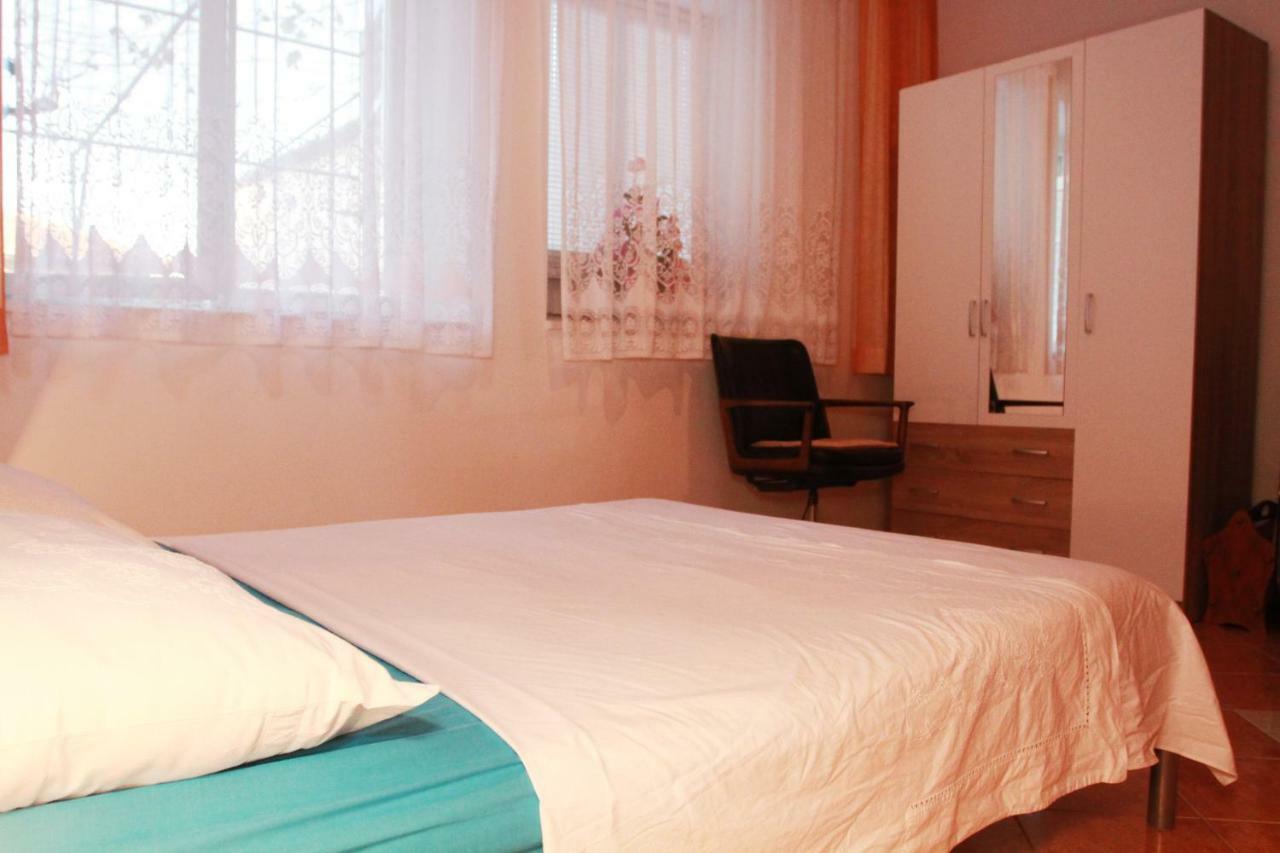 Raos Iva Trogir Exterior foto